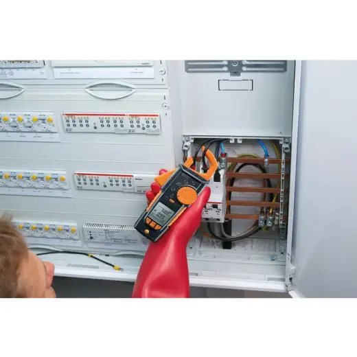 Amperomierz cęgowy z Bluetooth w zestawie testo 770-3 | 0590 7703 02